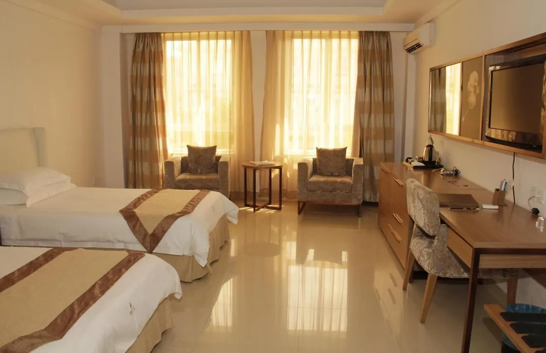 Hotel Victoria Garden-1